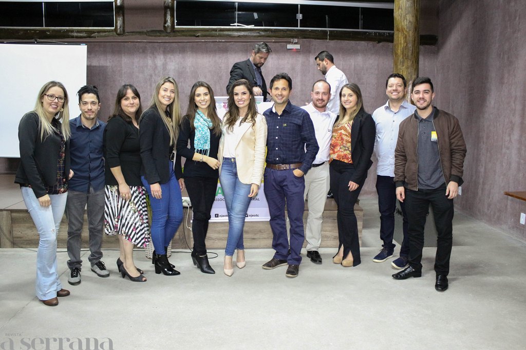 1ª Noite do Jovem Empreendedor de Otacílio Costa reúne público de quatro cidades