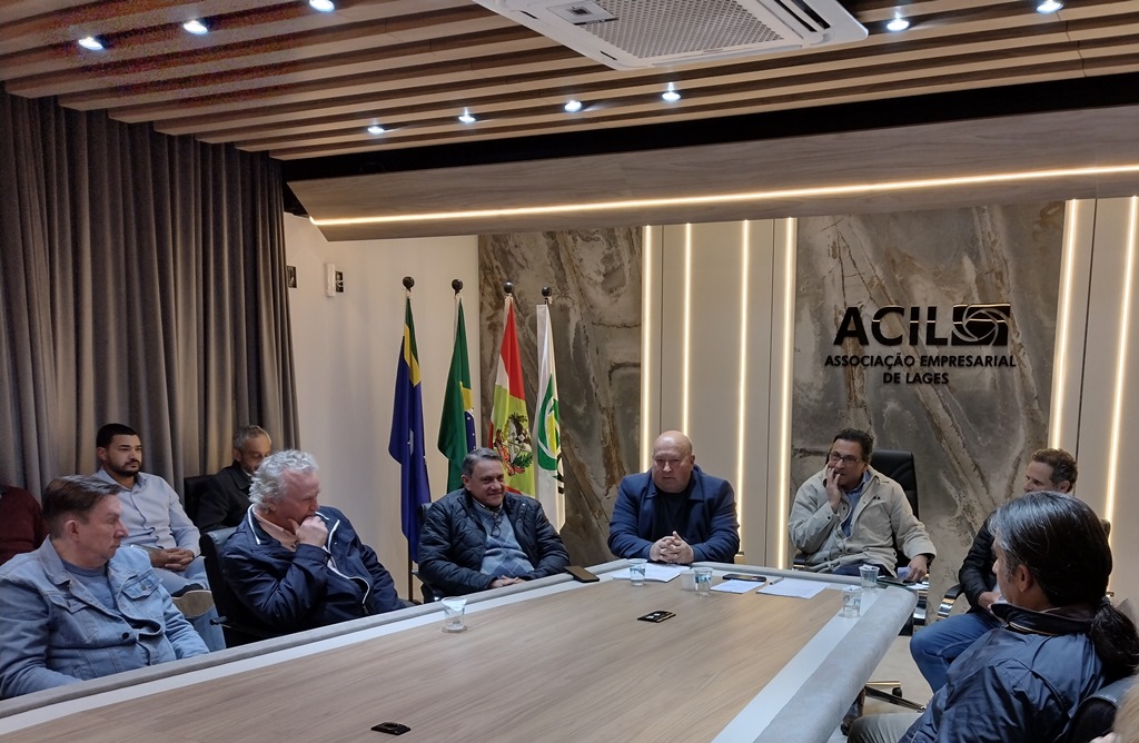 Novo secretário de agricultura de Lages participa de reunião na ACIL