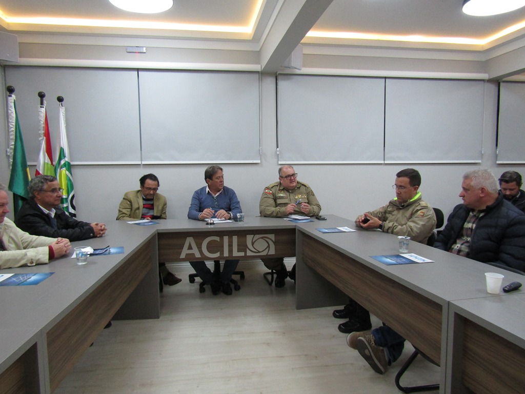 Empresários da ACIL recebem novo Comandante da 2ª Região da Polícia Militar