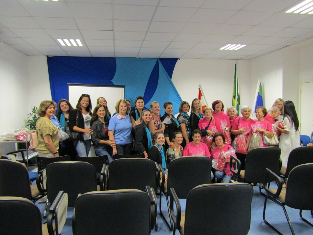 Entidades doam poltronas à Unidade de Oncologia do Hospital Tereza Ramos